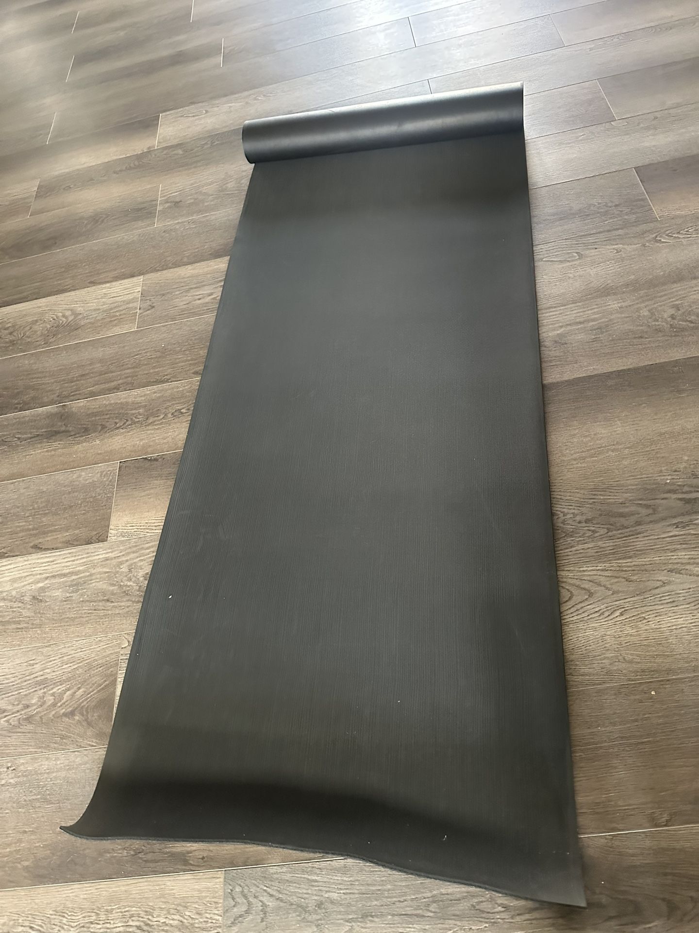 Black Yoga Mat