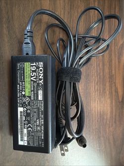 Sony VAIO AC Adapter (Model: VGP-AC19V25)