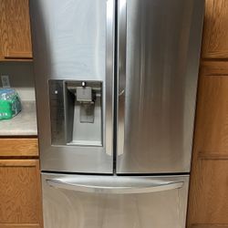 LG Refrigerator  French Doors 