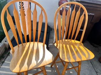 Sillas de madera, giratorias para barras
