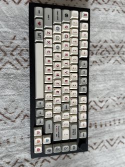 Gaming Keyboard (extra Set Of Keycaps)