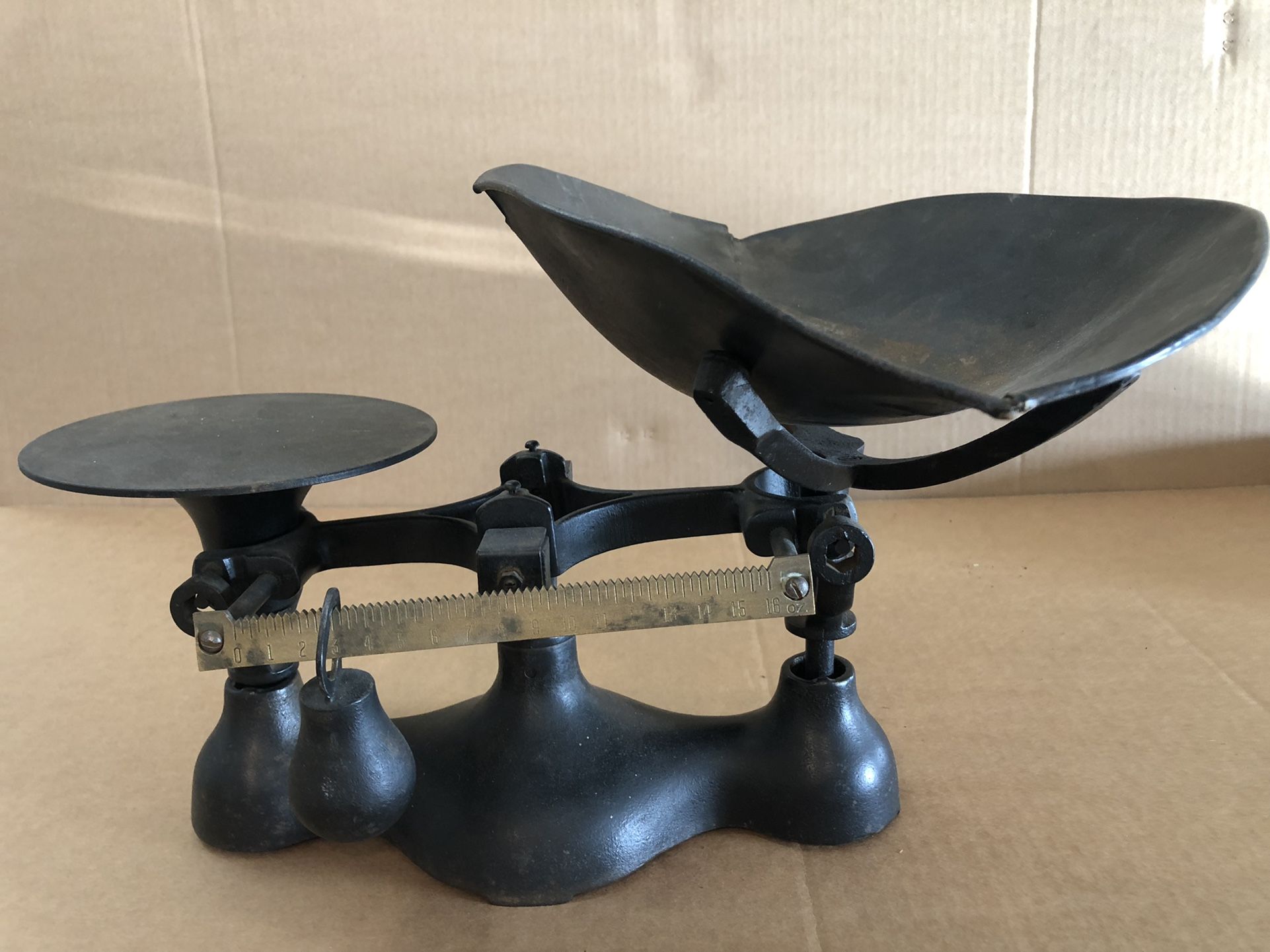 Rare/Antique Cast Iron Sliding Weight Balance Scale No 3