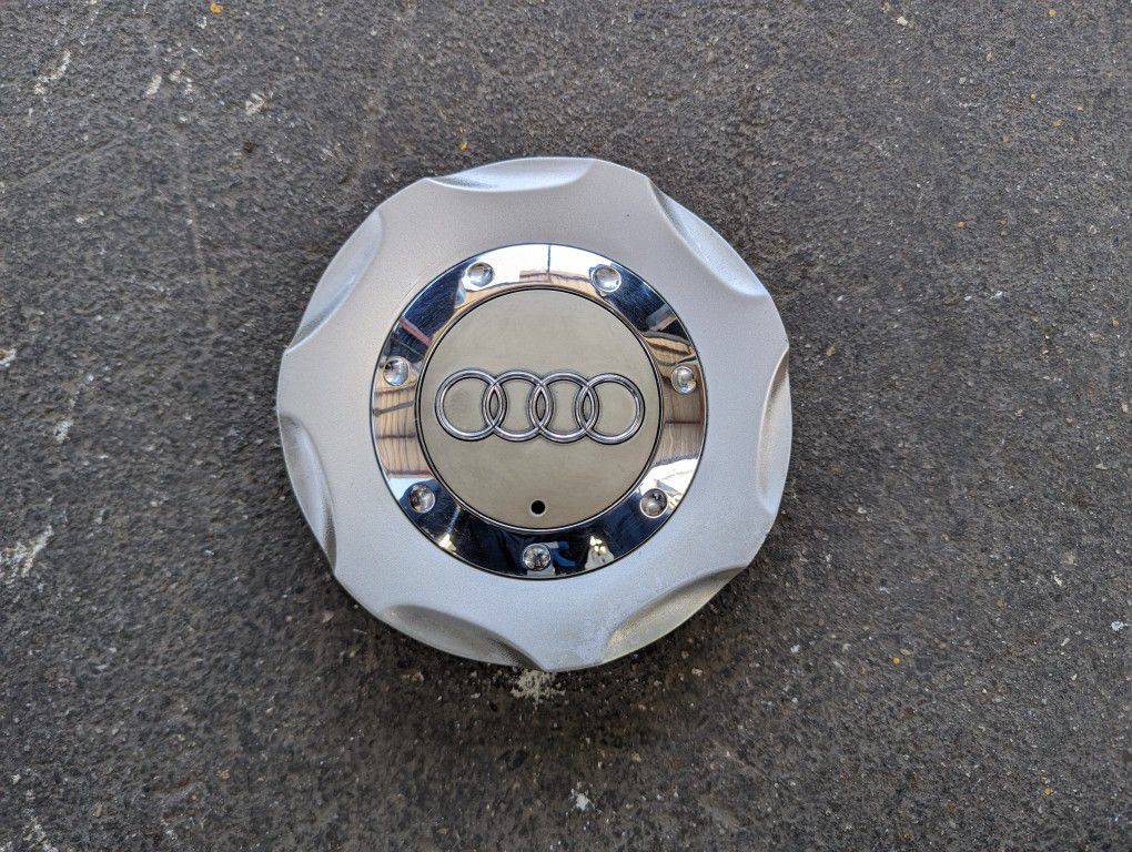 08-11 Audi TT Center Cap 