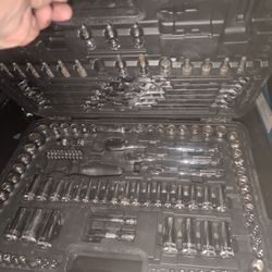 DeWalt Huge Socket Wrench Set