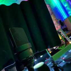 NUEMAN TLM BLACK 103 Mic New