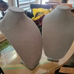 Necklace Holders 