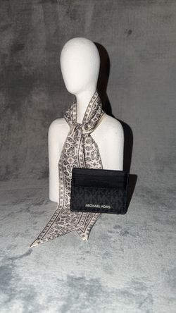 Michael kors logo ID wallet