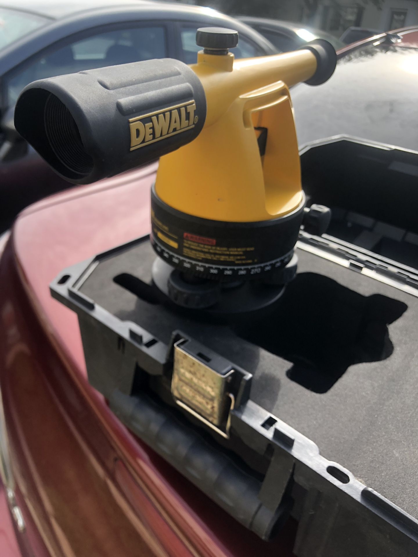 DEWALT 20X builders level