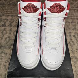 Air Jordan 2 Retro White/varsity Red Used Size 9