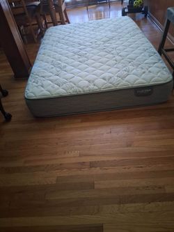 Mattress  - size Full - used in great condition