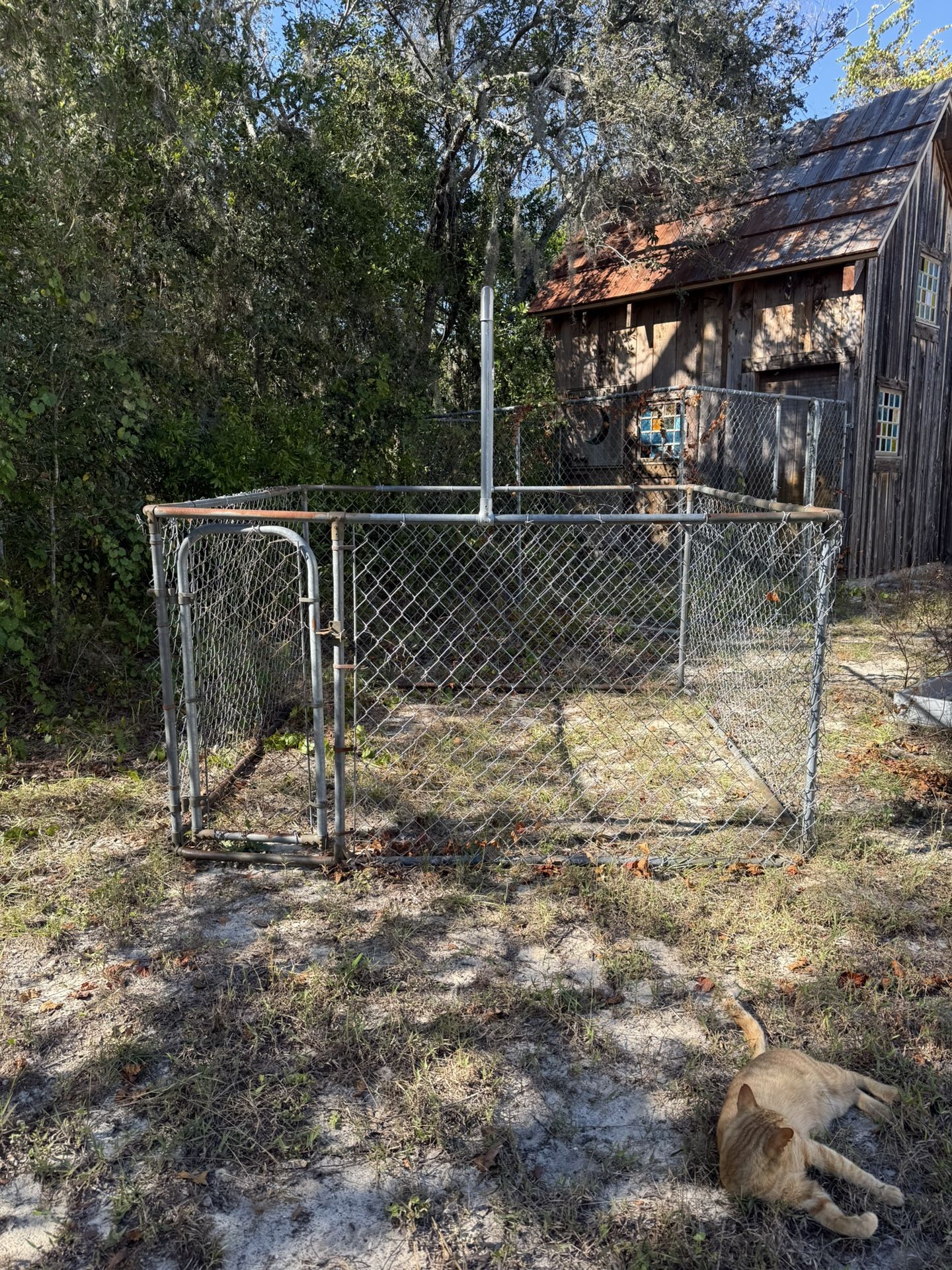 DOG KENNEL/ANIMAL ENCLOSURE