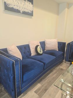 Navy Velvet Sofa & Loveseat Set – Great Condition!