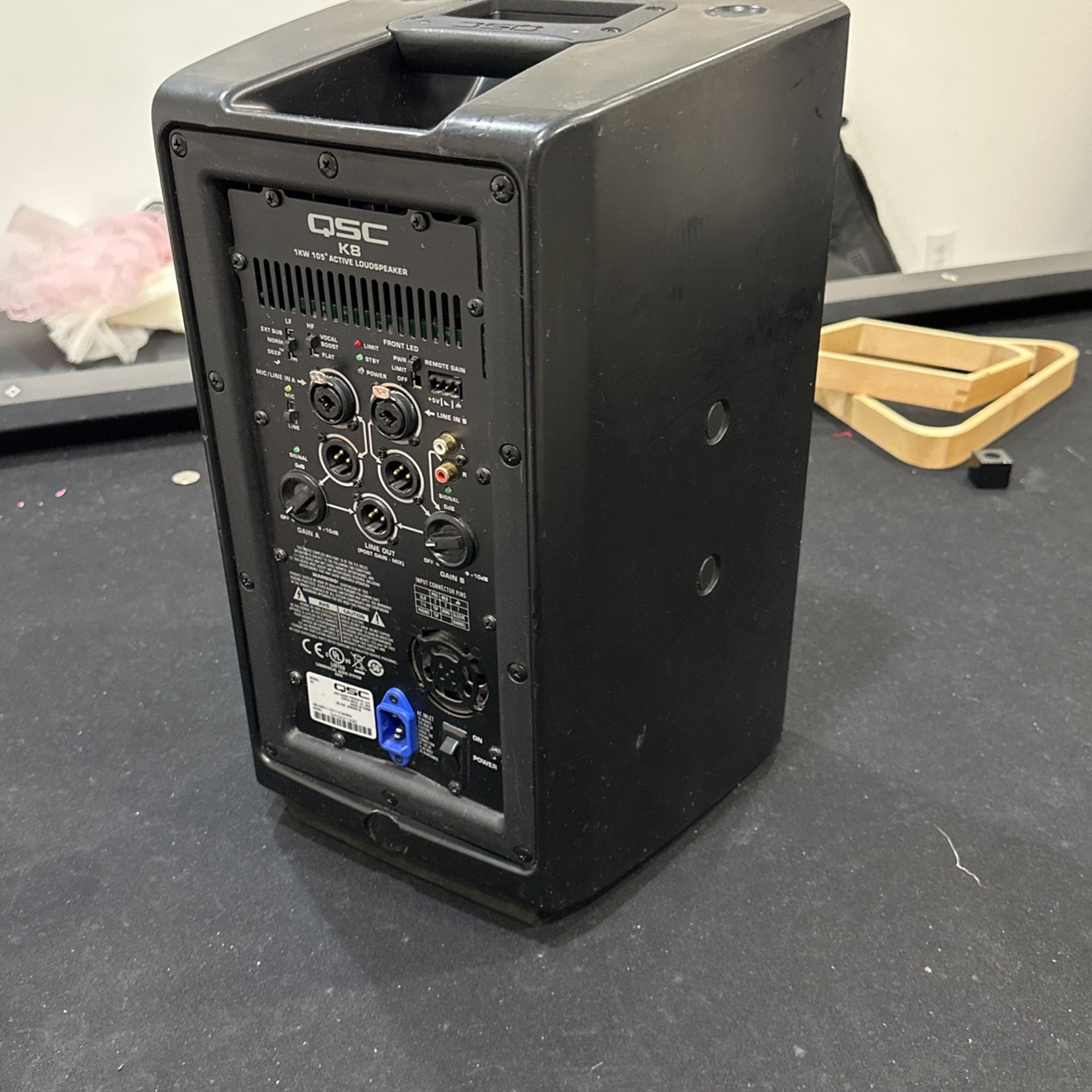 QSC K 8 K8 Speaker