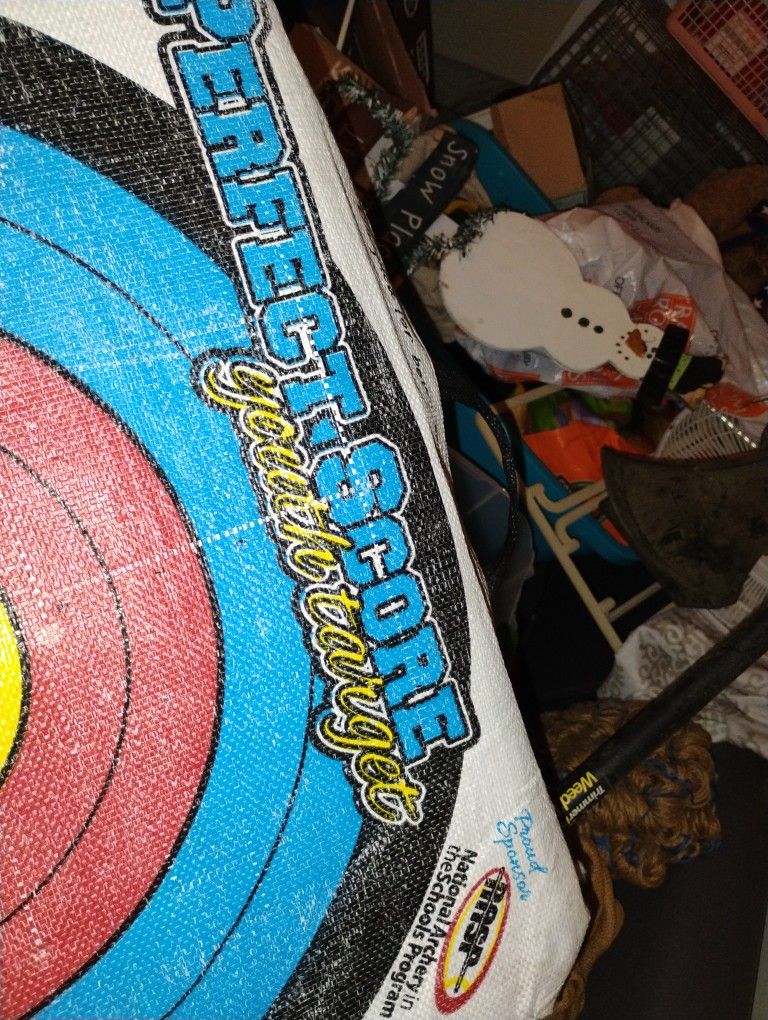 Perfect Score Arrow Target Thing $80
