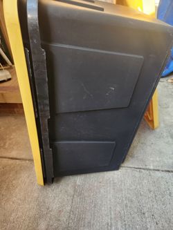 40 gallons containers.good conditions. $5.00 each