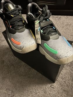 Adidas Sneakers