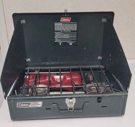 Coleman Compact Campstove Model 425F