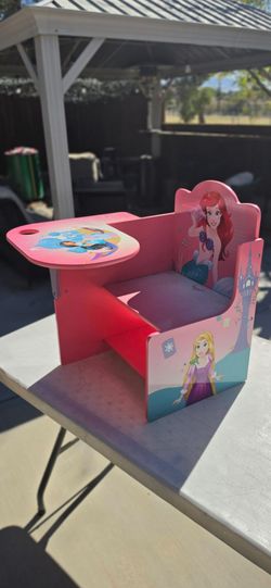 Girl's Disney Princess Desk