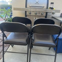 Meco Sudden Comfort Foldable Chair (Like New)4 For $120