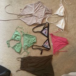 Women’s Size Large Swim Items / Bikinis 