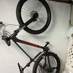 2021 Trek Roscoe 6 Mountain Bike