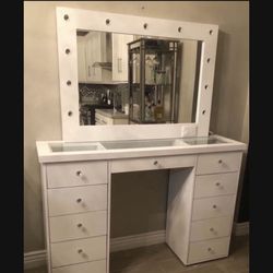 Makeup Vanity Set 