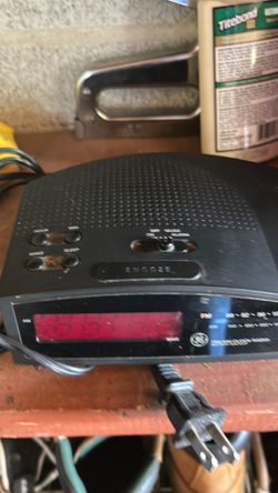 Vintage radio am fm alarm clock
