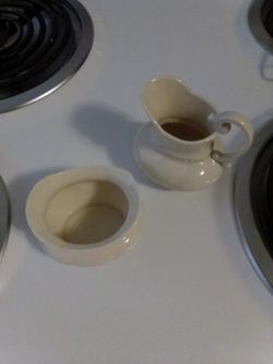 Lenox Porcelain Sugar And Creamer Set 