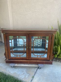 Selling A Vintage Credenza With Hanging Mirror 