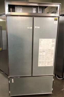 42” SUB-ZERO BUILT-IN REFRIGERATOR – PANEL READY
