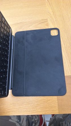 iPad Pro 11 keyboard case