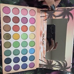 32 Color Eyeshadow Palette $7