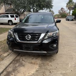 2020 Nissan Pathfinder Platinum