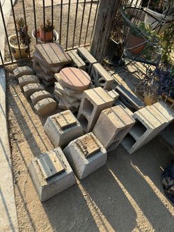 Assorted Cement Blocks - Priced separately but selling all together...  Take all for only $40 US Cash Only. Pick-Up in Clovis. No Delivery