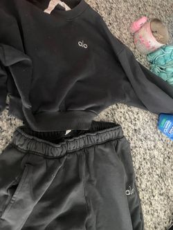 Alo sweat suit top size small bottom size m