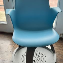 Beautiful and Unique Desk/office Chair 