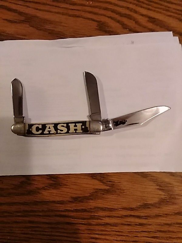 Case xx 6347 johnny cash bone knife for Sale in Uniontown, OH OfferUp