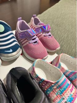 toddler shoes  / tennis de niña