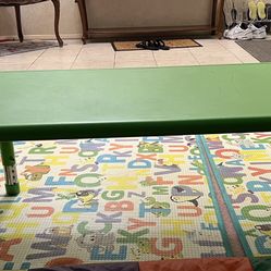 Children’s Table/ Desk With 6 Chairs $180 OBO