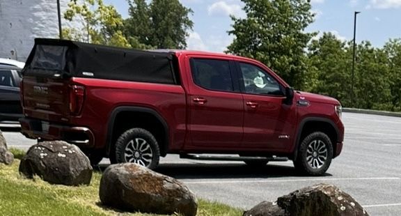 Soft Topper With Pet Package For 5.5’ Truck Bed