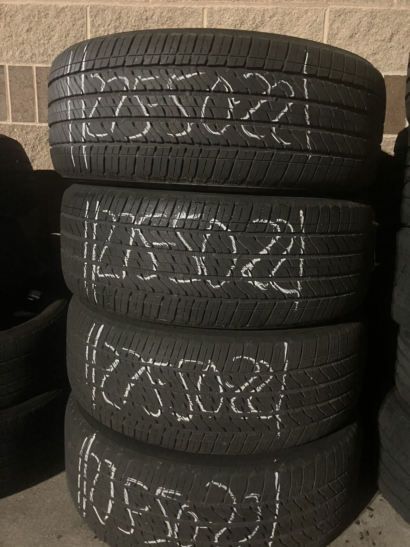 275/50/22 Four Bridgestones