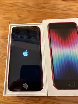 Apple iPhone SE 5G 3rd Gen RED