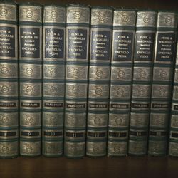 Funk And Wagnalls Encyclopedia  1960