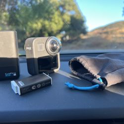 GoPro Max 360 With Lens Cover With 2 Battery