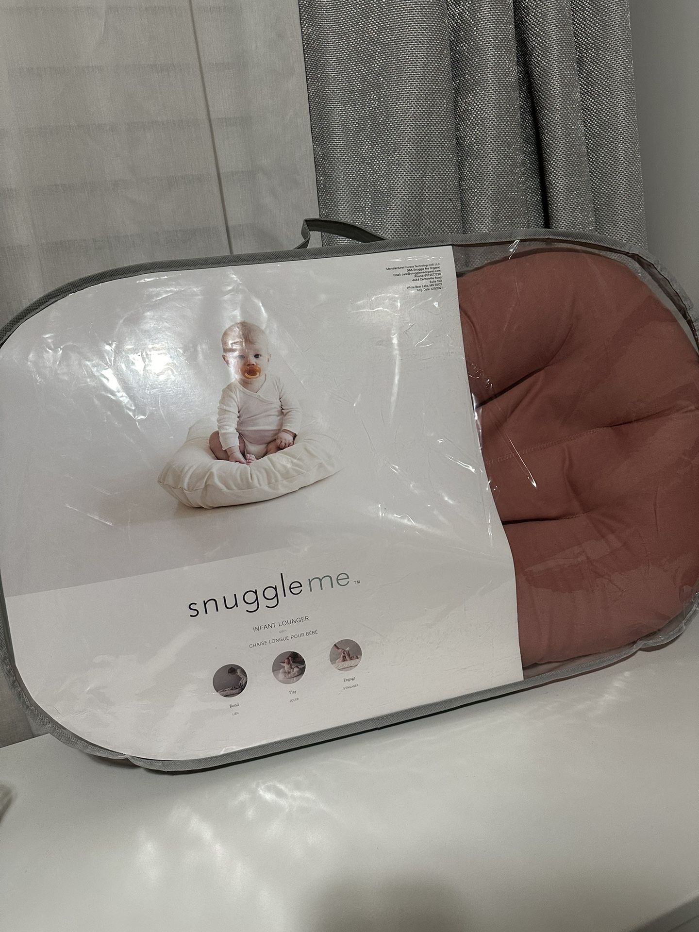 SnuggleMe Lounger