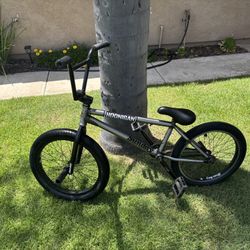 Sunday Forecaster BMX bike