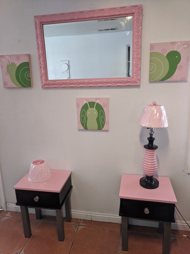 Night Stands, Lamp And mirror
