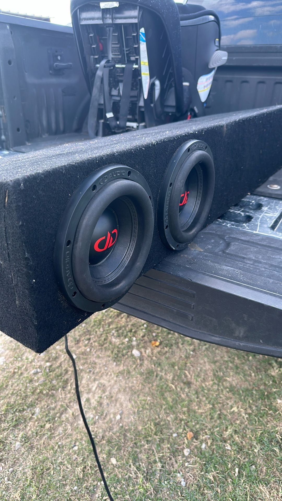 8 inch subs w box for Sale in Donna, TX - OfferUp