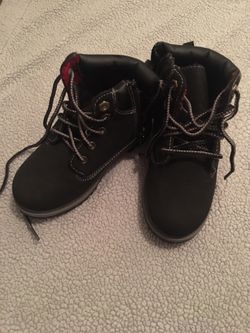 Shoes size 10 kids