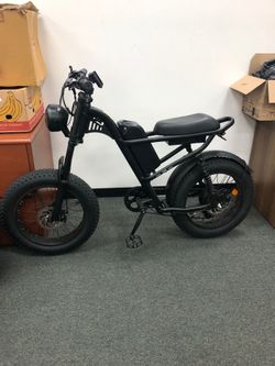 Z8 Electric Bike w/270 km (about 167 miles)